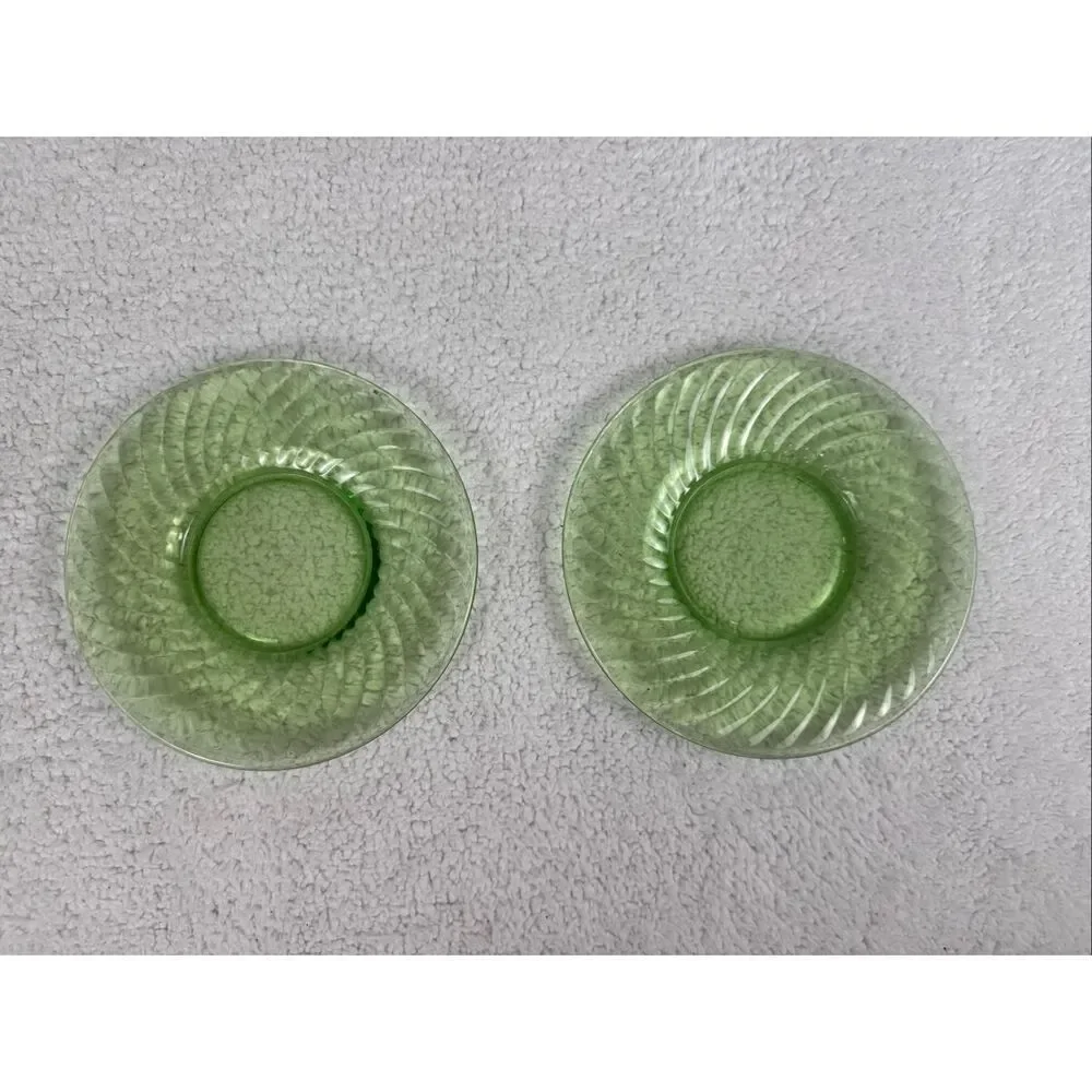 Vintage Uranium Glass Plates 6” Spiral/Swirl Pattern - Set Of 10